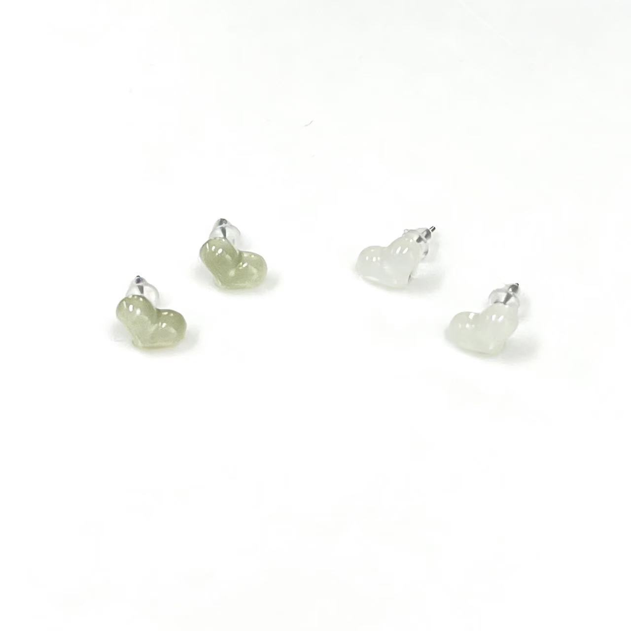 925和田玉屁桃耳钉*（多样性发一件）