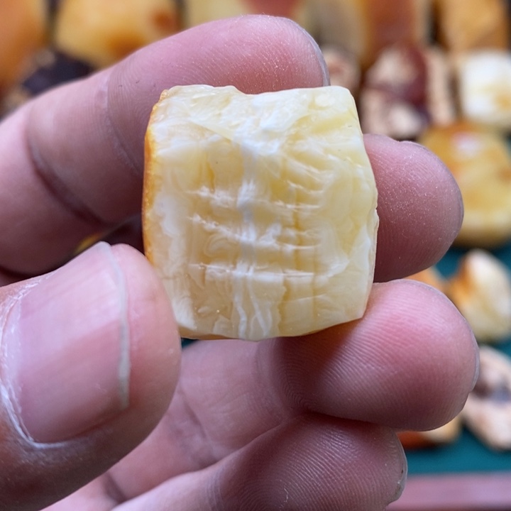 定制蜜蜡未镶嵌天然蜜蜡原石