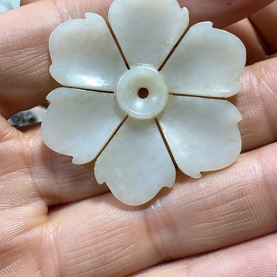 和田玉（糖玉）挂件未镶嵌