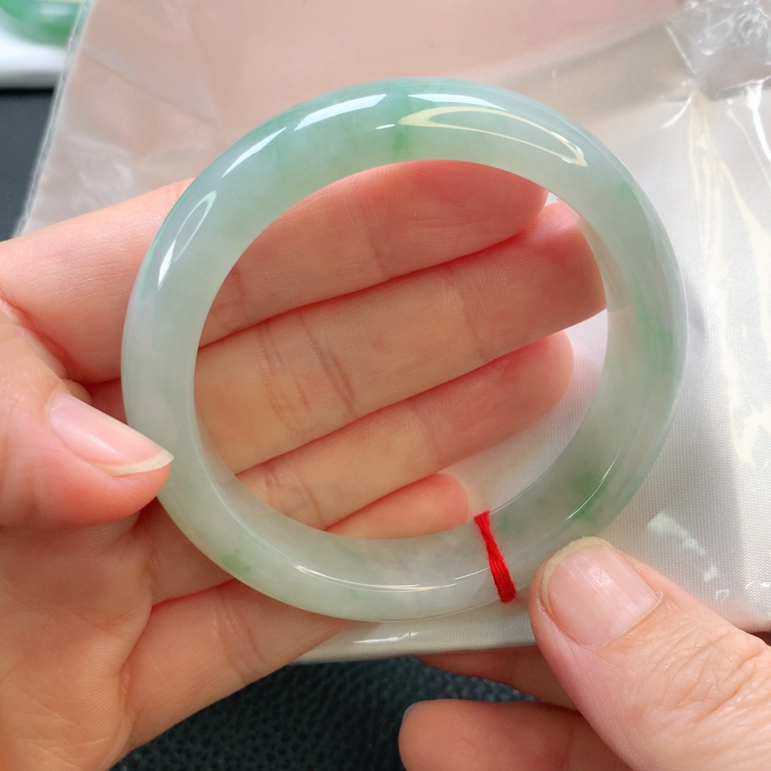 翡翠手镯未镶嵌53正