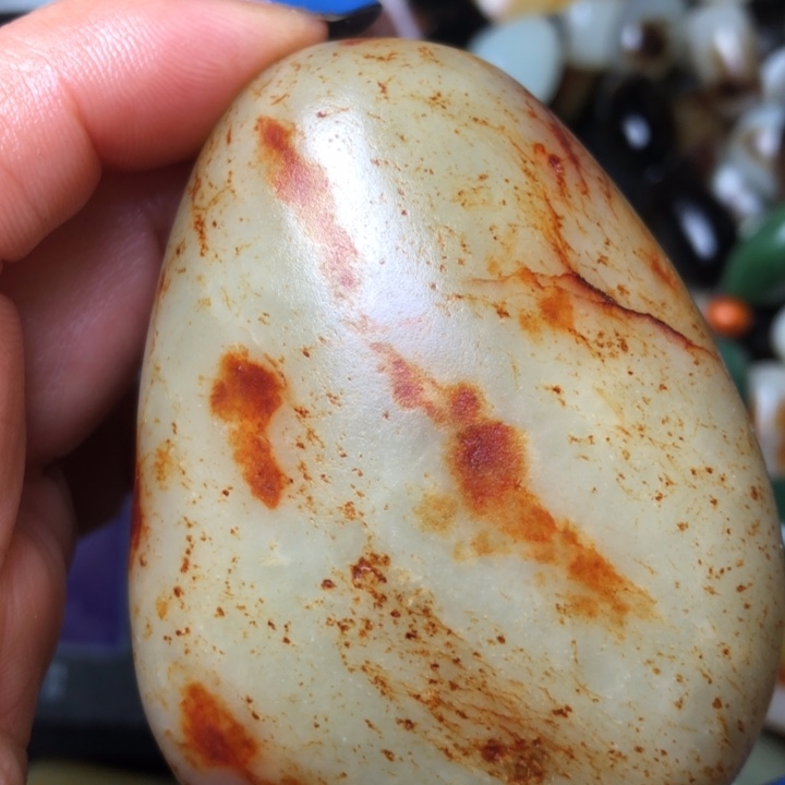 和田玉（翠青玉）未镶嵌珠宝奇石