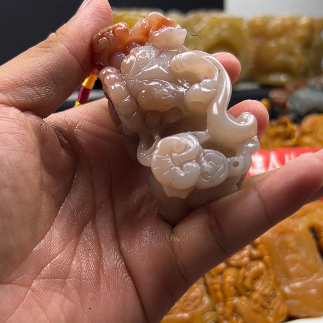 石英质玉（黄龙玉）未镶嵌多选发其一