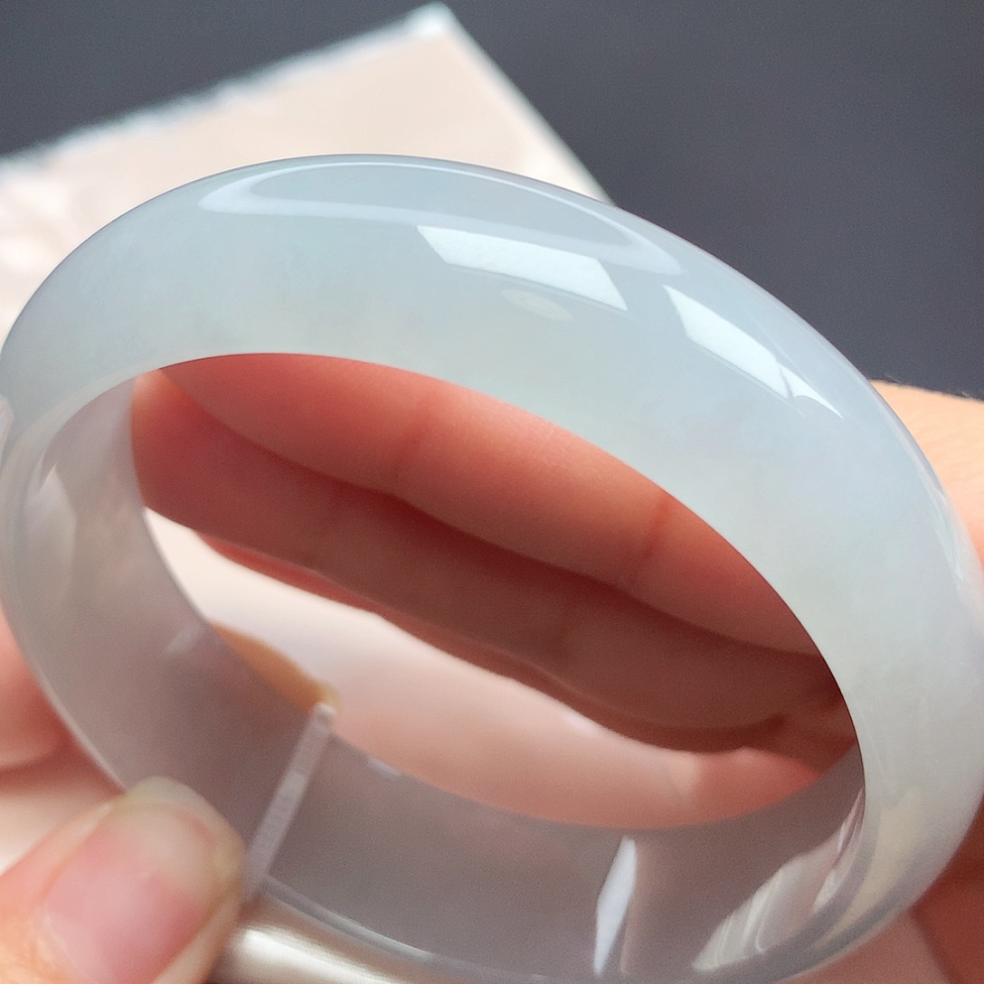 翡翠手镯未镶嵌58圈口