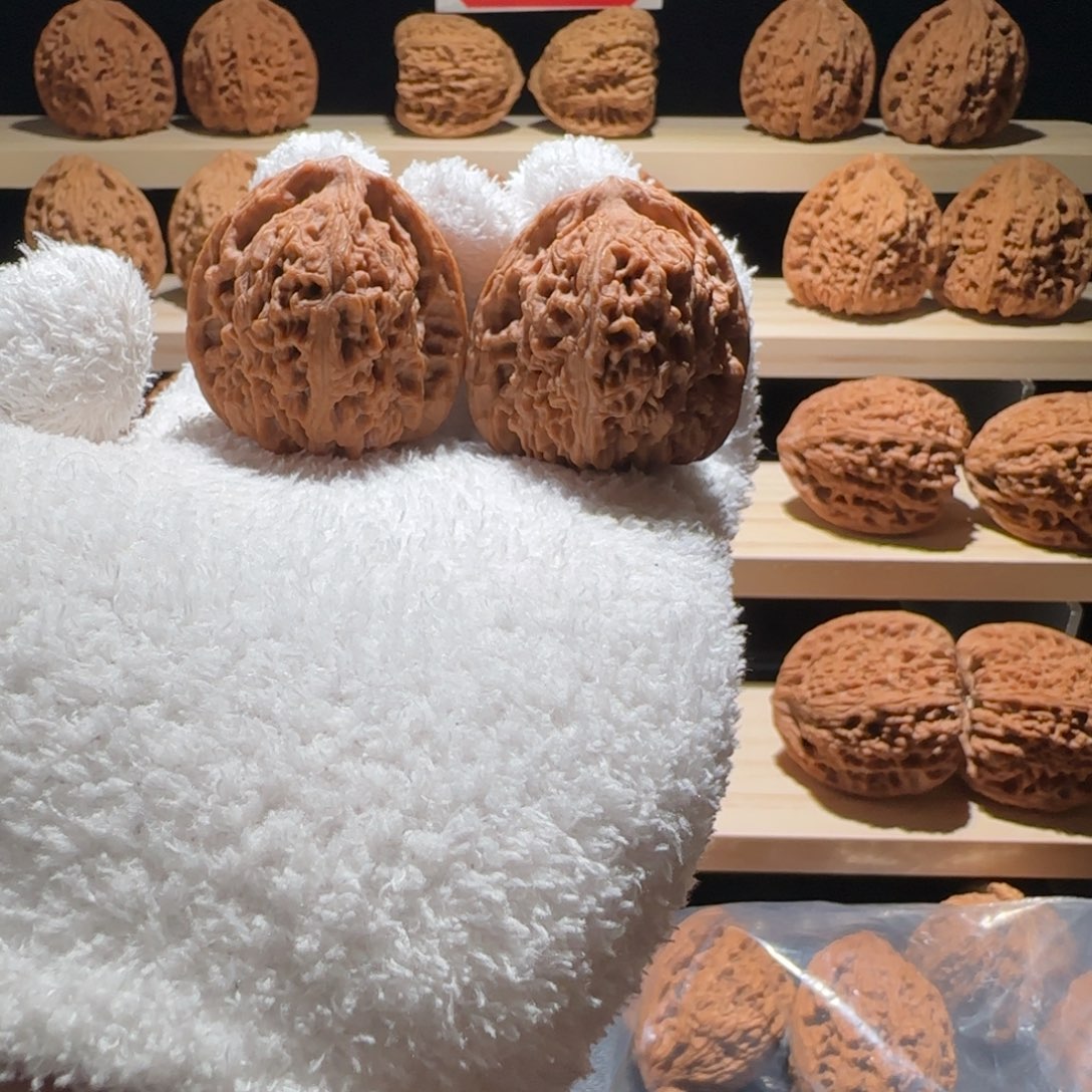 文玩核桃吊坠40全家福奥迪三角