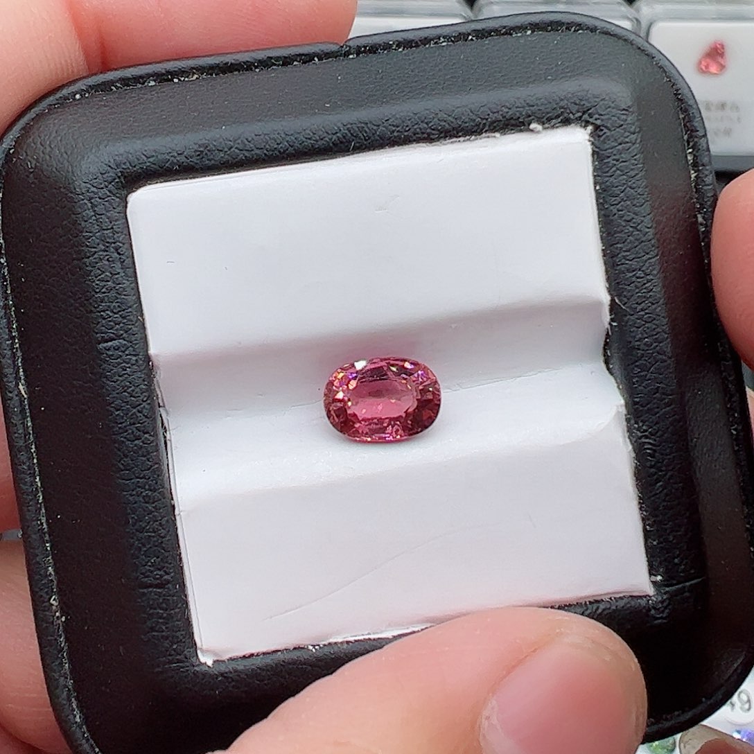 碧玺1.72克拉裸石未镶嵌