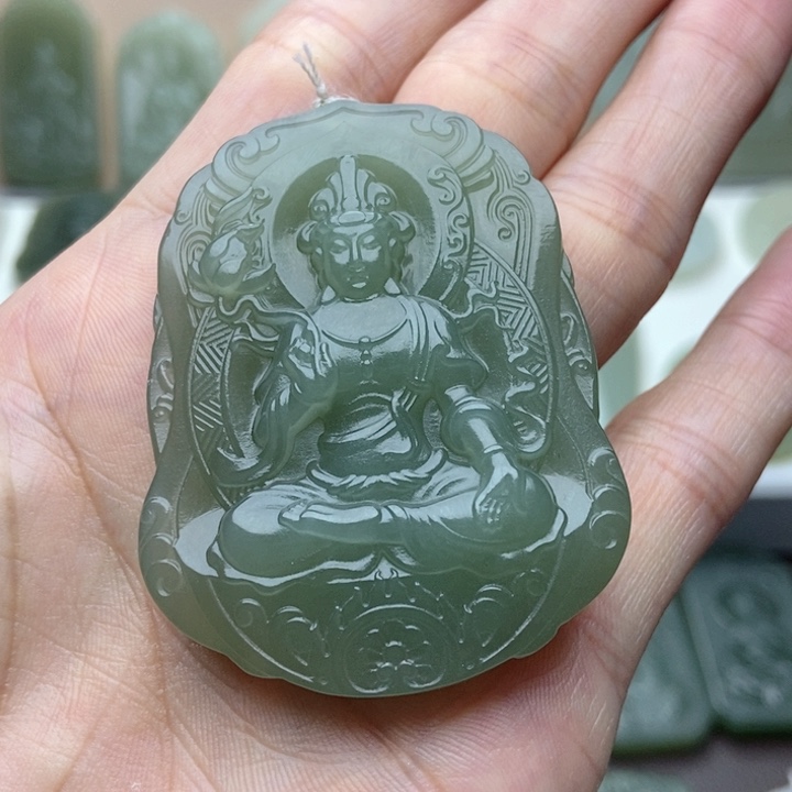 和田玉未镶嵌颈饰