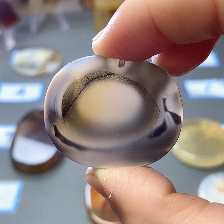 玛瑙/玉髓未镶嵌珠宝半成品