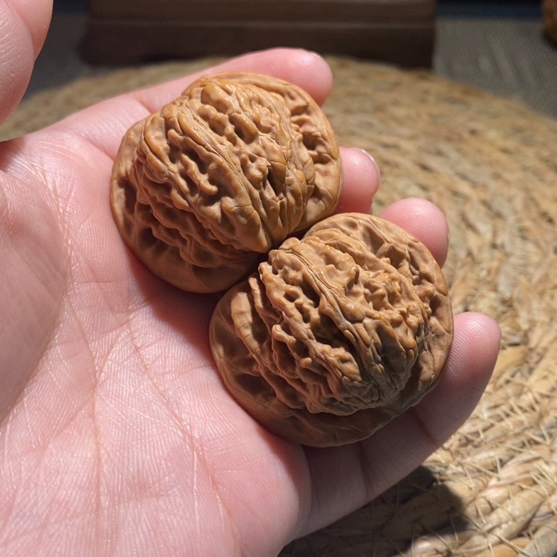 晴***.吊坠桃核42汉高楼