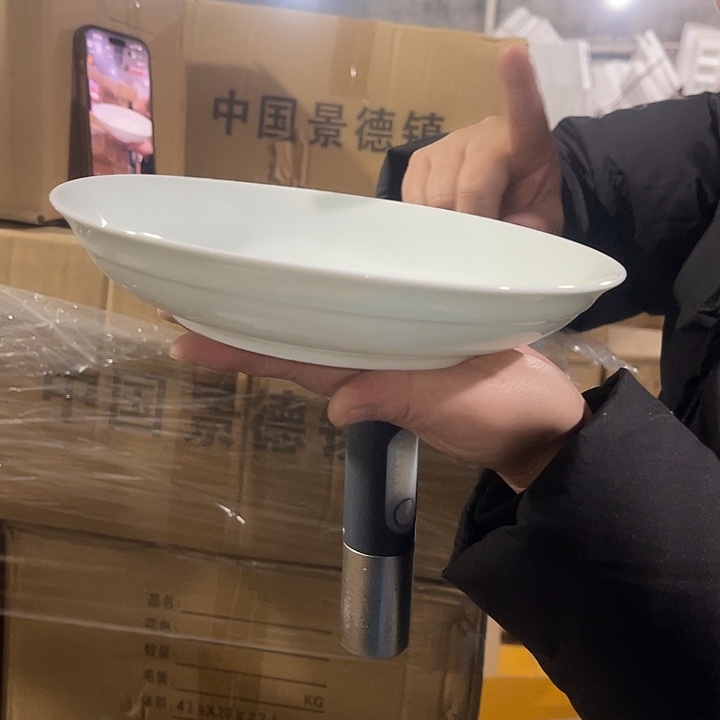 瓷片玉泥青瓷八英寸双线条深盘一个，包邮