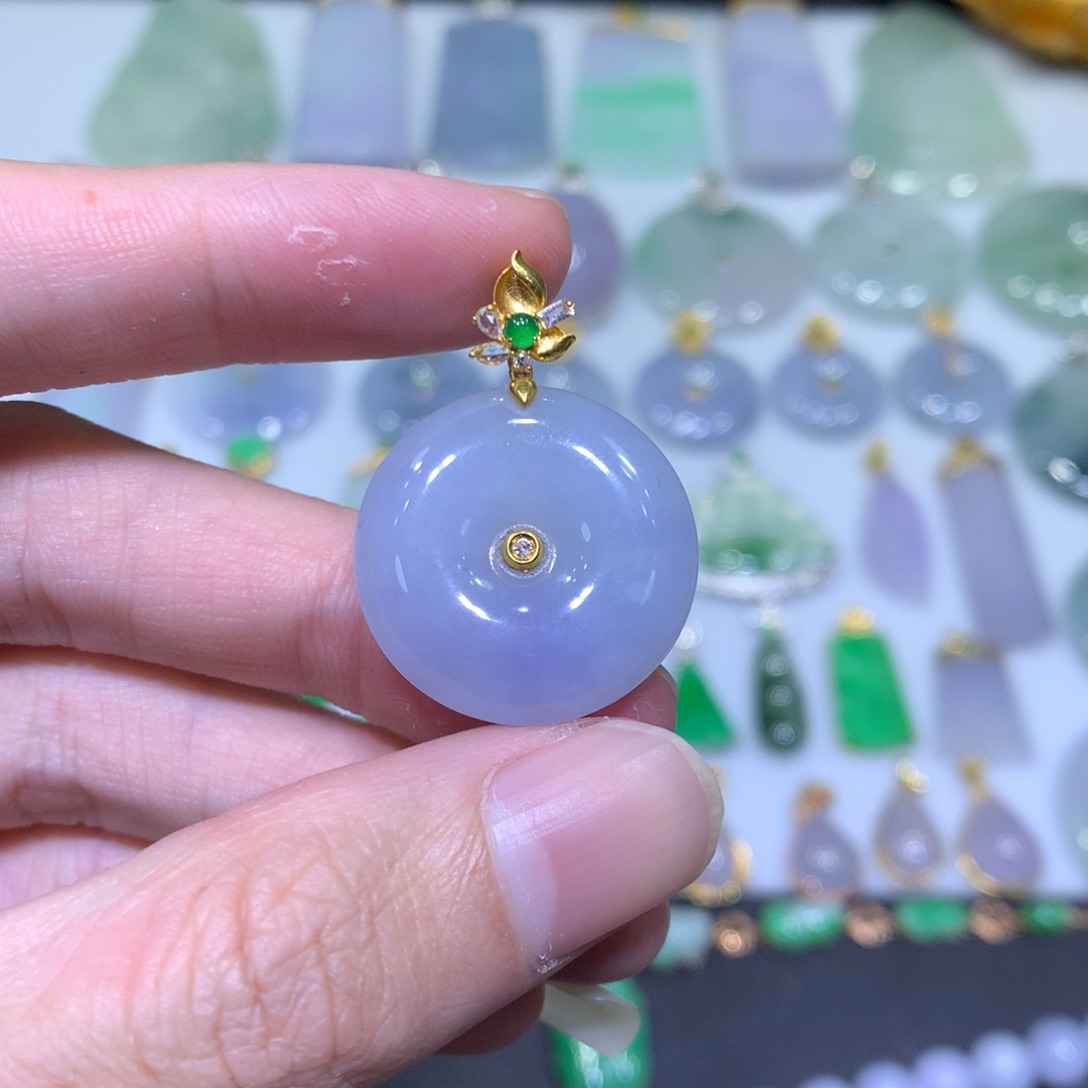 翡翠吊坠(不含链)18K金镶嵌