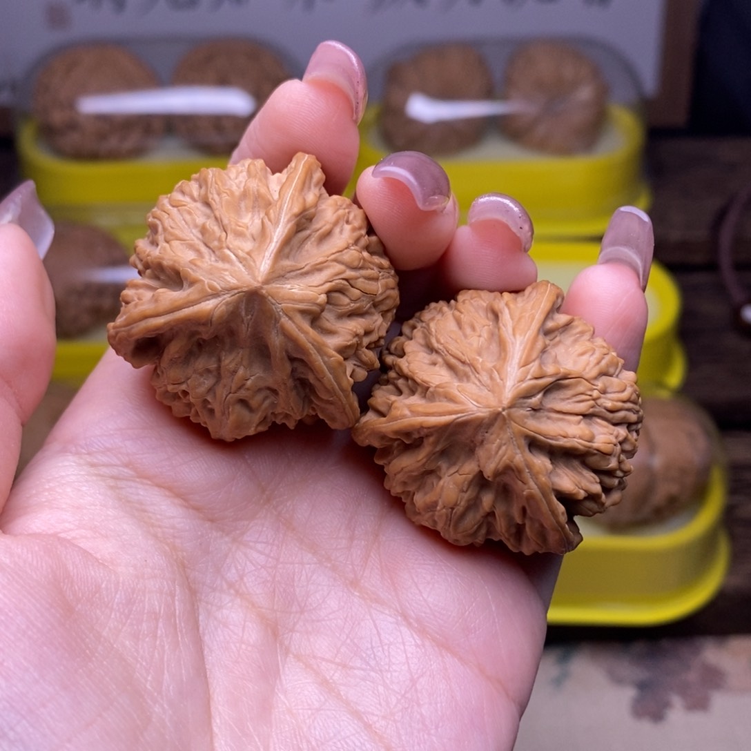 文玩核桃把件全品37尺御龙粗筋精品奔