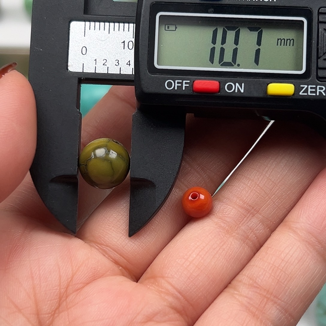 南红玛瑙未镶嵌珠宝奇石