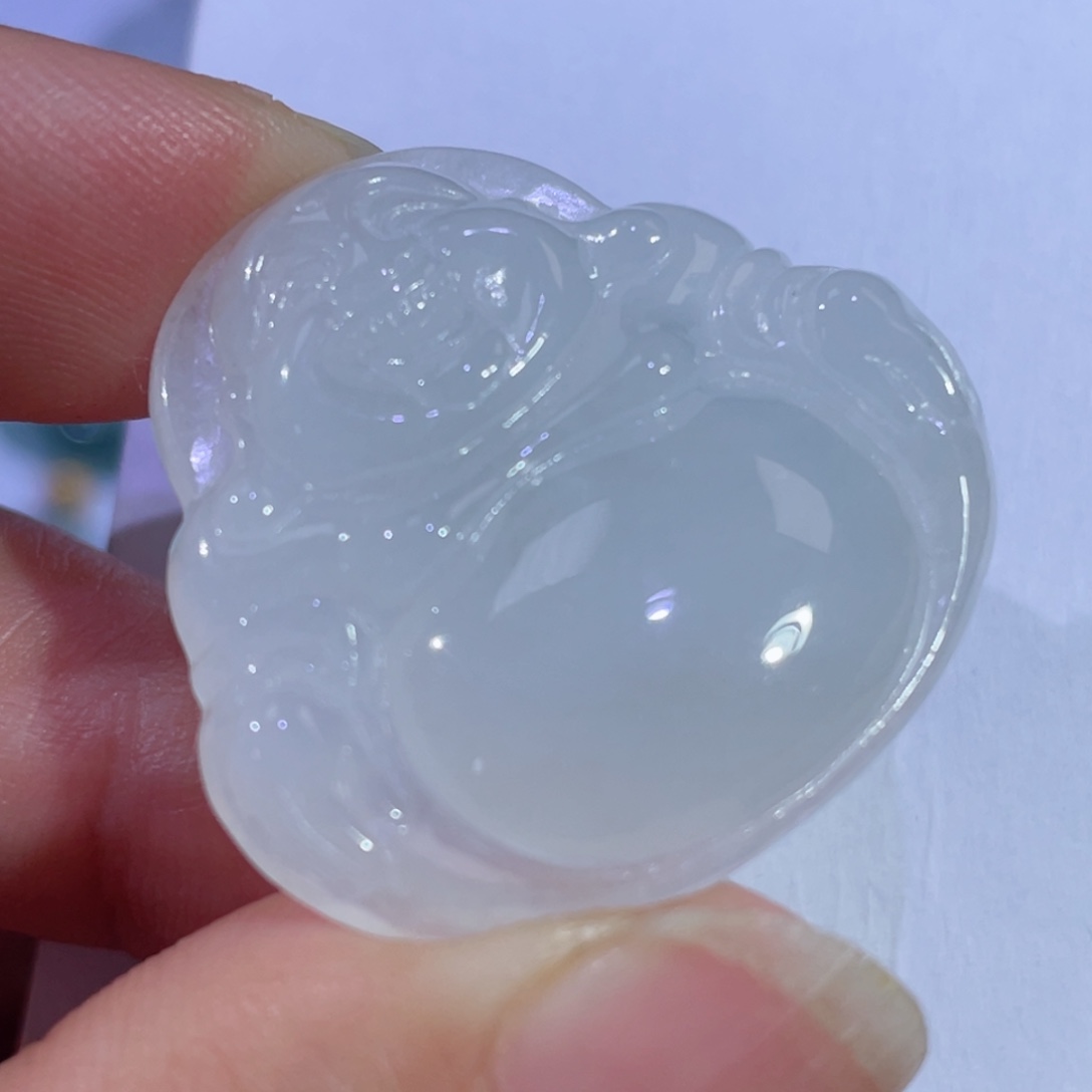 翡翠颈饰未镶嵌佛公