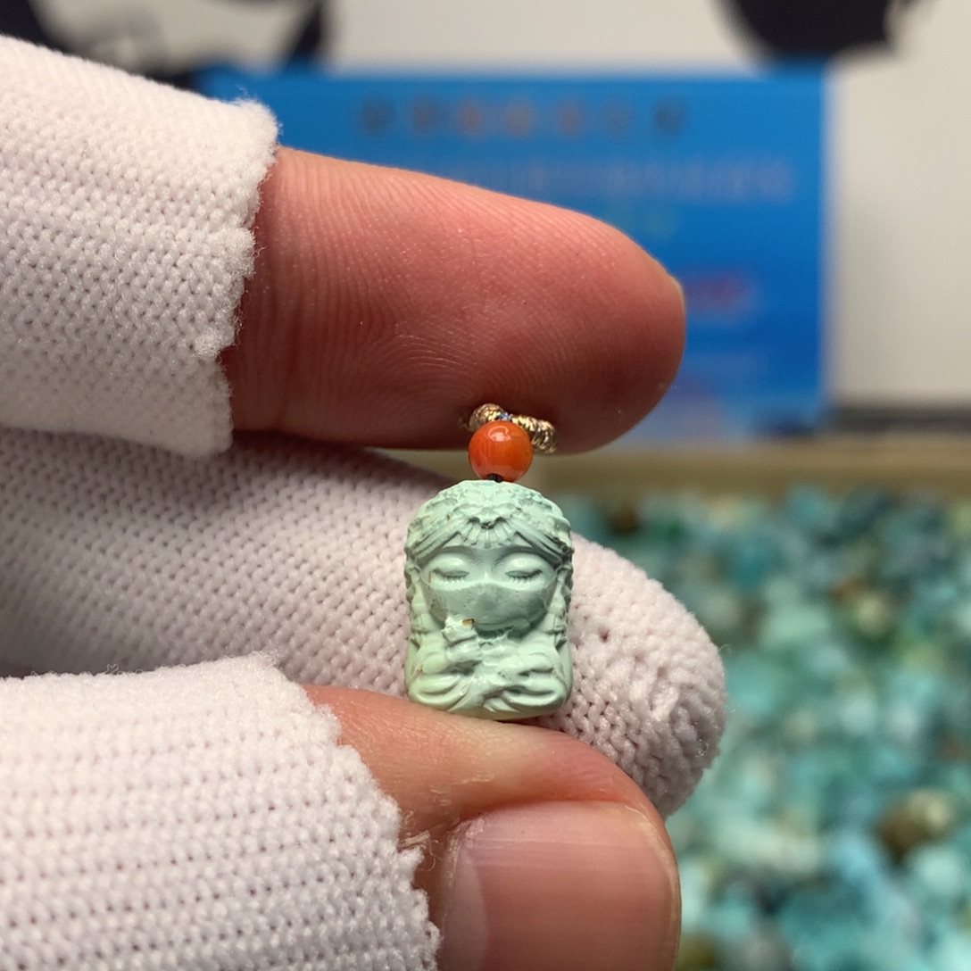 绿松石未镶嵌挂件