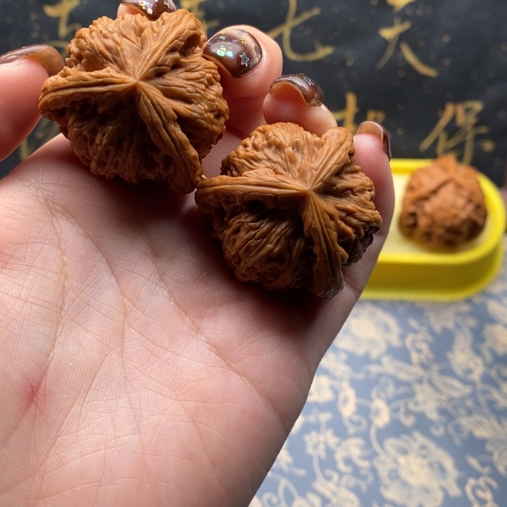 铁***哥吊坠文玩核桃白狮子