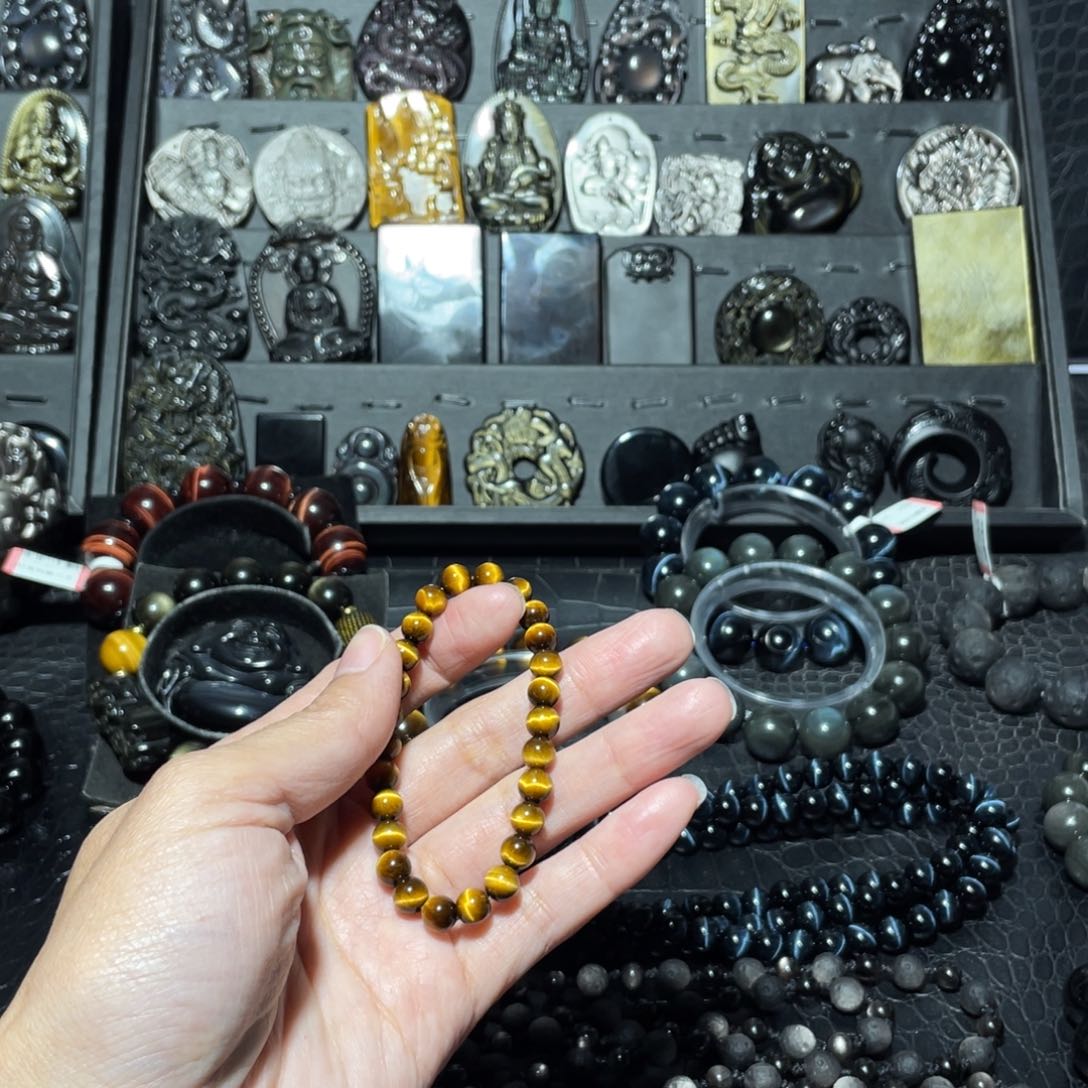 木变石（虎睛石）手链未镶嵌富**华