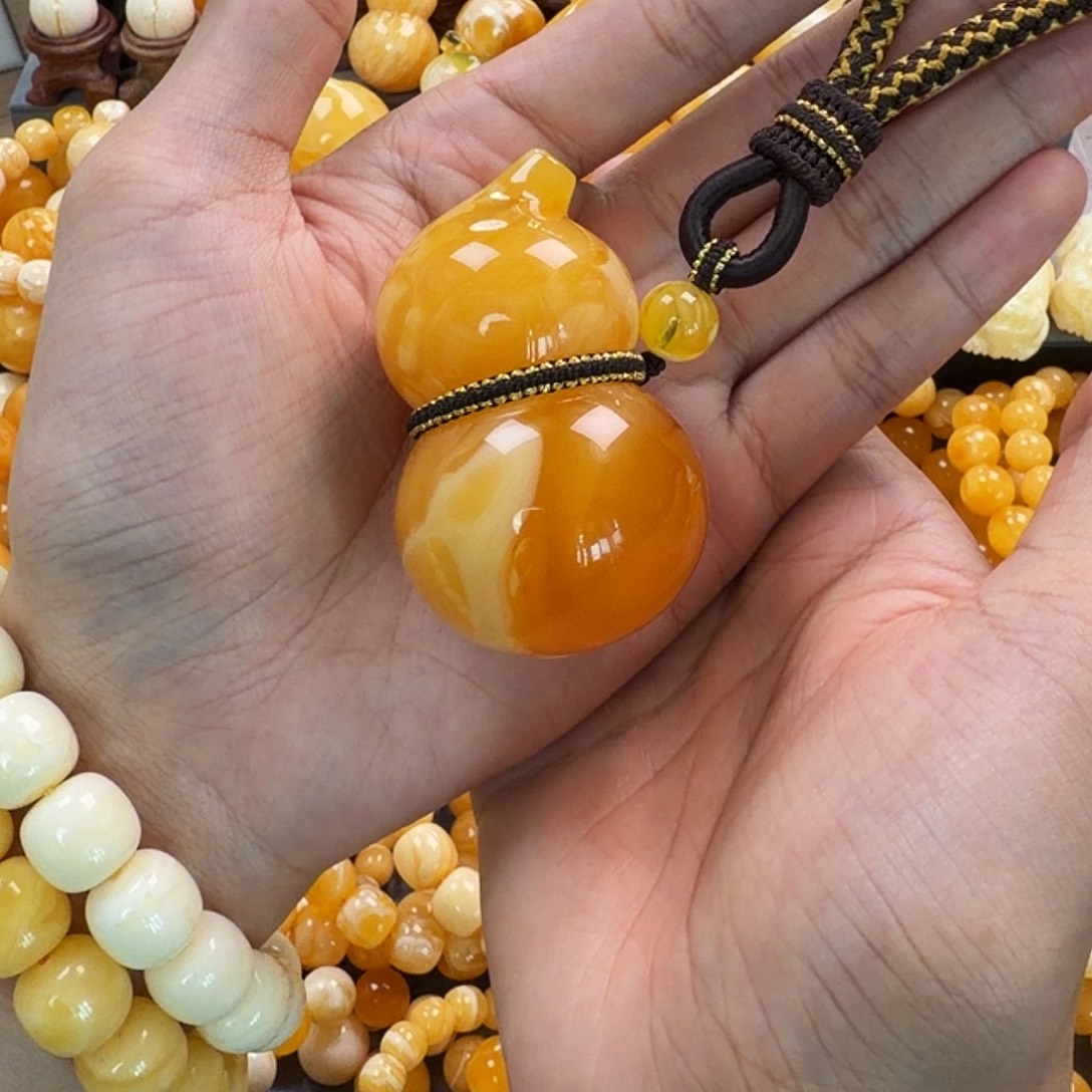 琥珀未镶嵌珠宝奇石50g