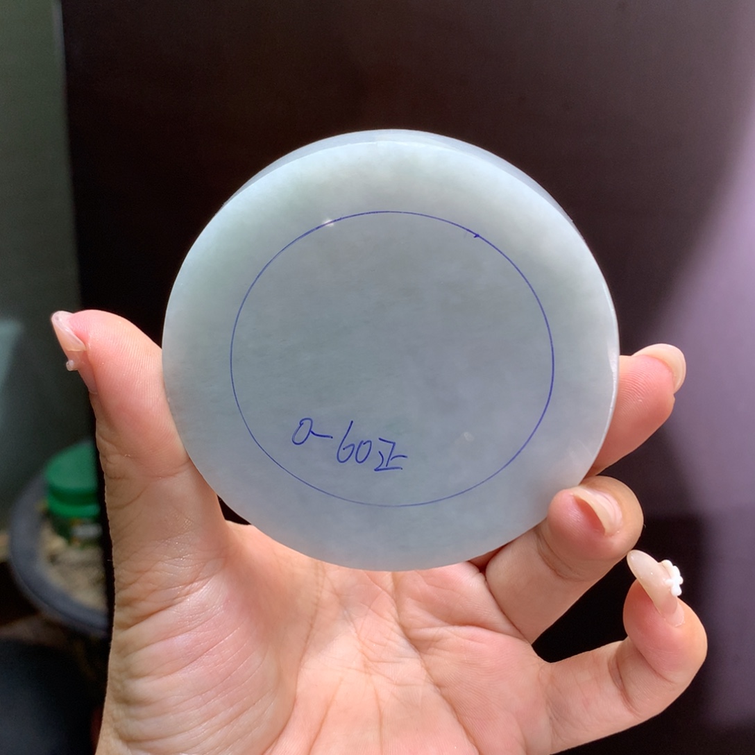 定制翡翠未镶嵌翡翠手镯