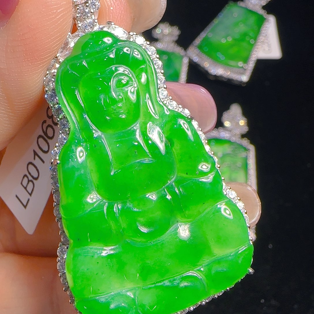 翡翠吊坠(赠链)银S925镶嵌