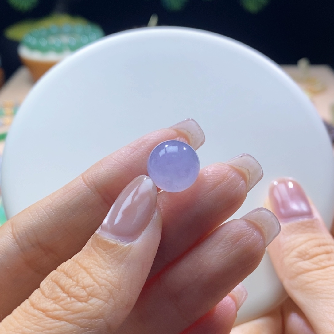 小***弹翡翠未镶嵌颈饰翡翠梦幻红蓝紫珠