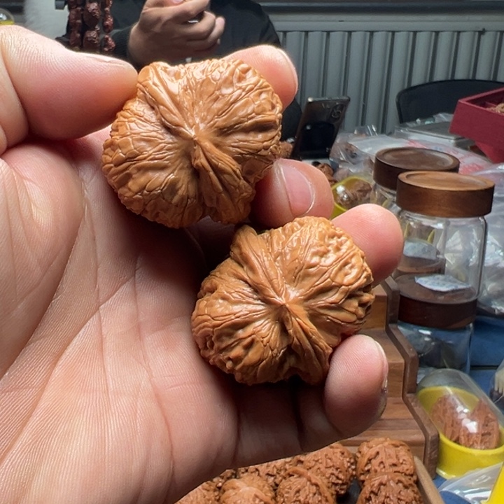 再***前文玩核桃把件平谷元宝狮子头