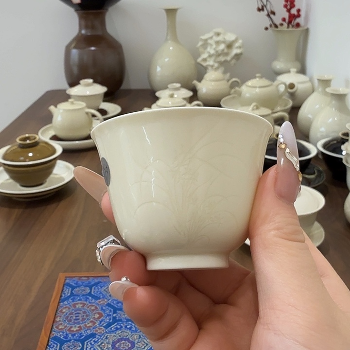 宝***谏瑕疵失圆 蛋壳杯 不带礼盒