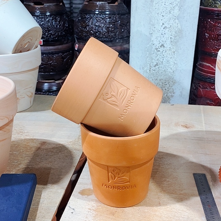 红陶10-14×15两个  