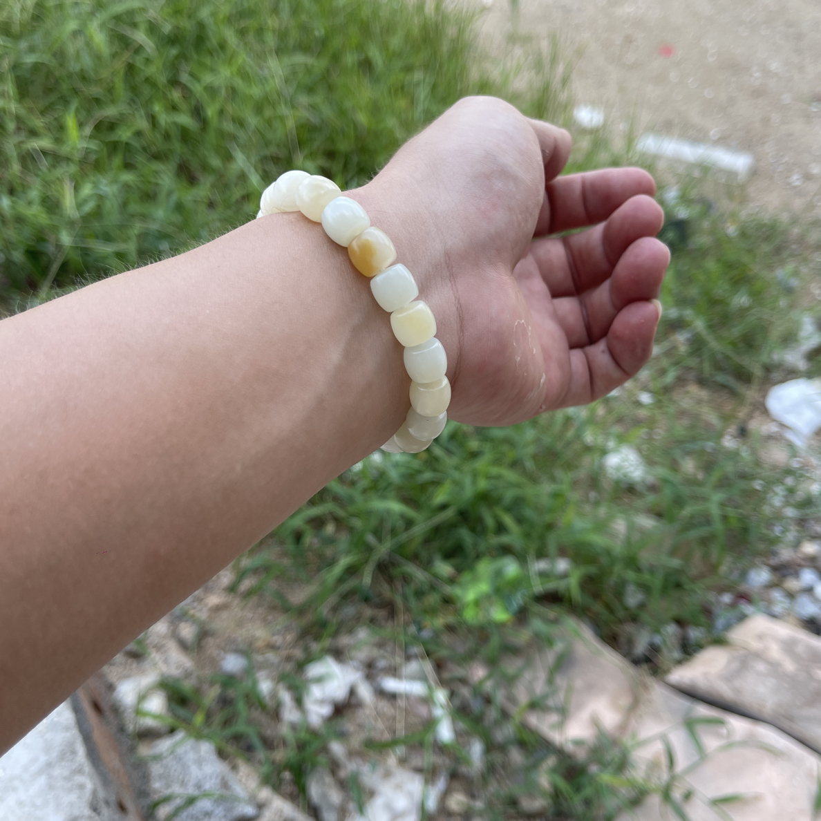 和田玉多宝手串细腻油润精致款时尚简约大方直切手串上等玉佛女款