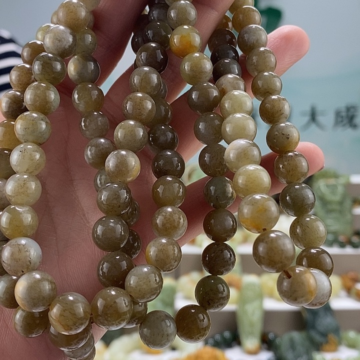 透闪石质玉手链未镶嵌有瑕