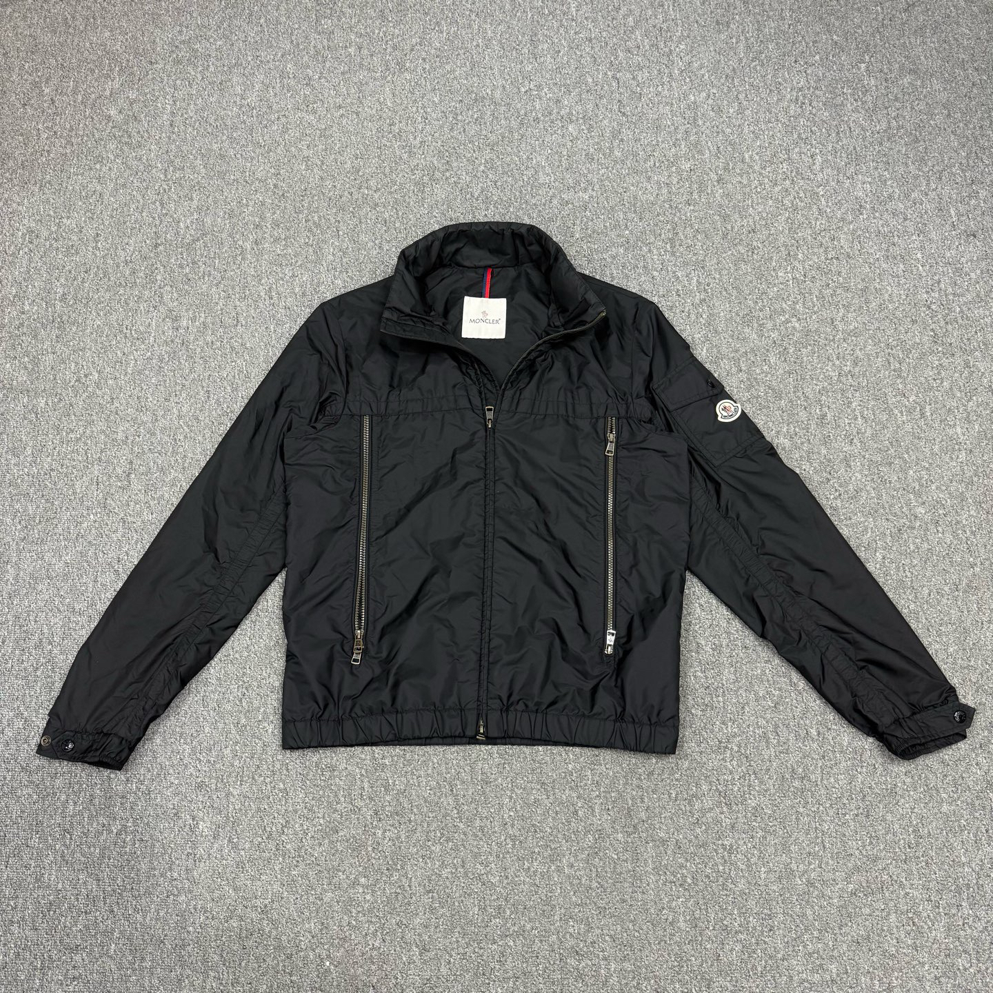 99新 MONCLER 17761637蒙口 新款Nire黑色尼龙冲锋衣外套 3码99新