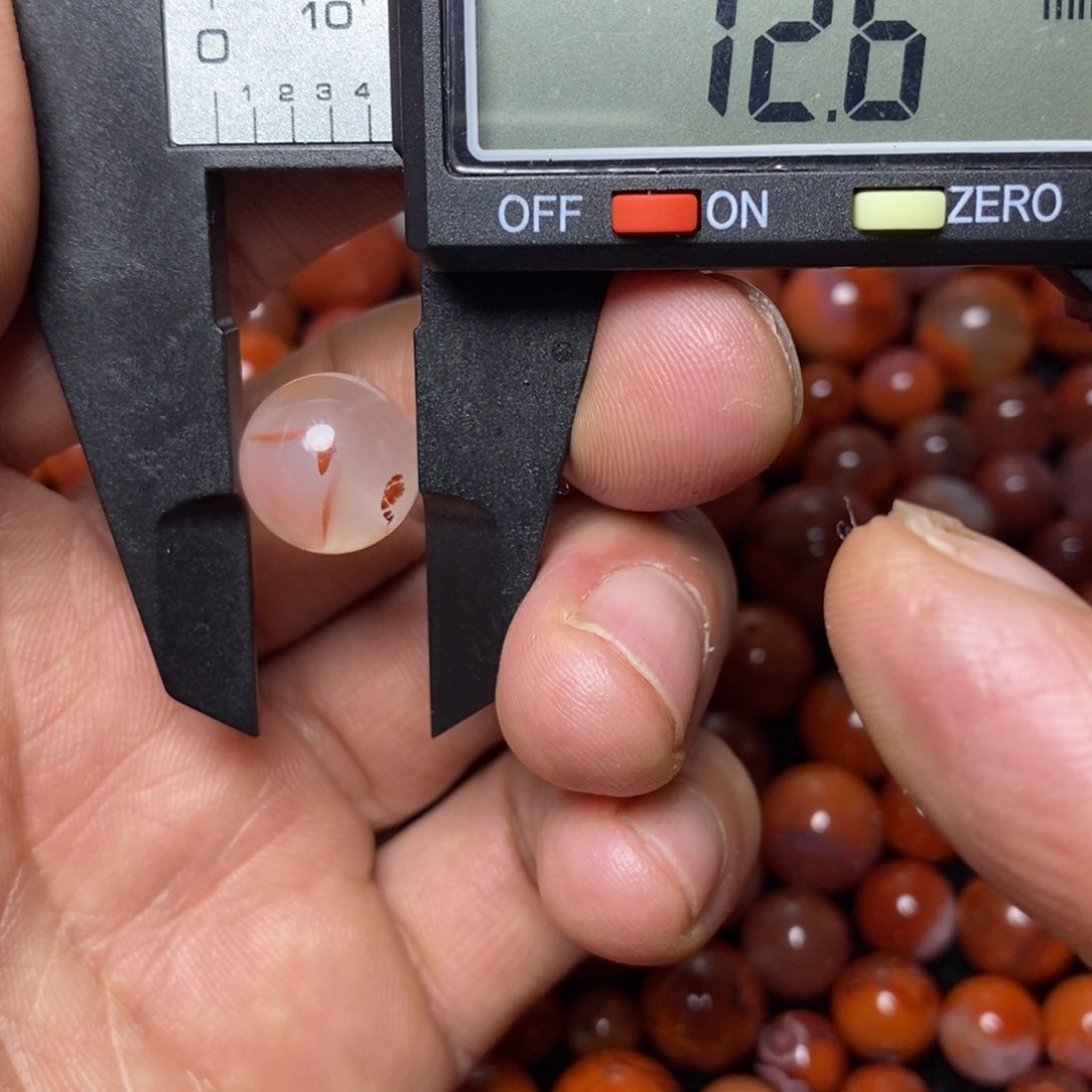 未镶嵌南红玛瑙珠宝奇石200号圆珠一个