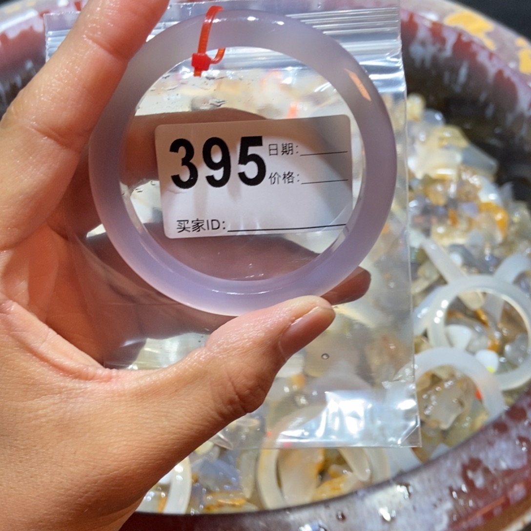 Q***7玛瑙/玉髓未镶嵌手镯