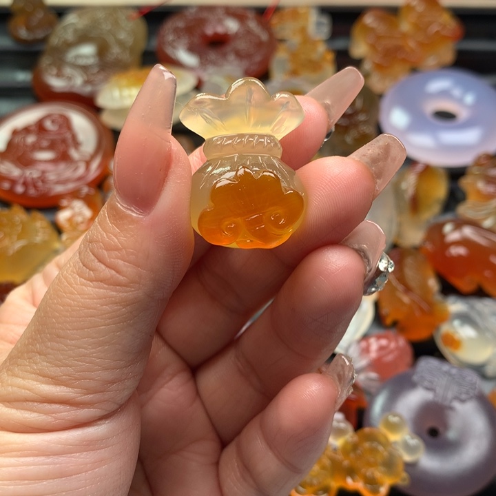 玛瑙/玉髓颈饰未镶嵌瑛*