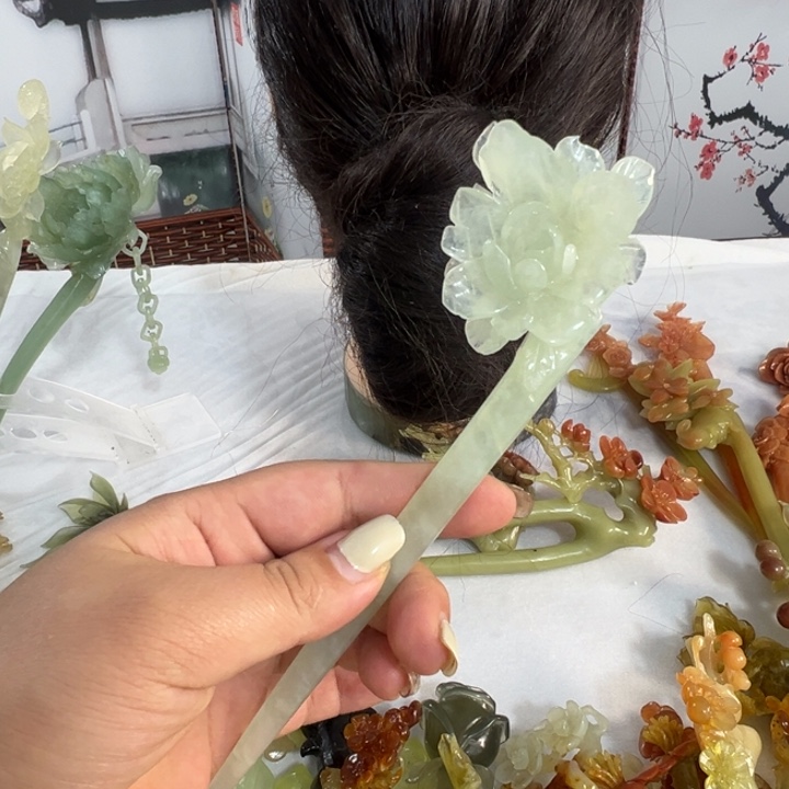 蛇纹石玉未镶嵌发饰