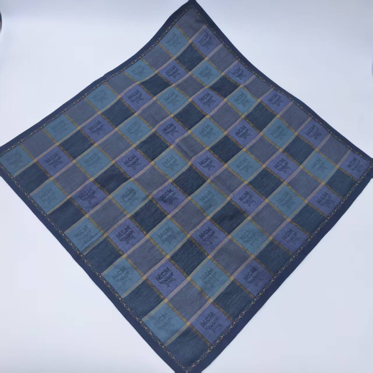 95新 MCM 海囤/MCM/丝巾/yy13923