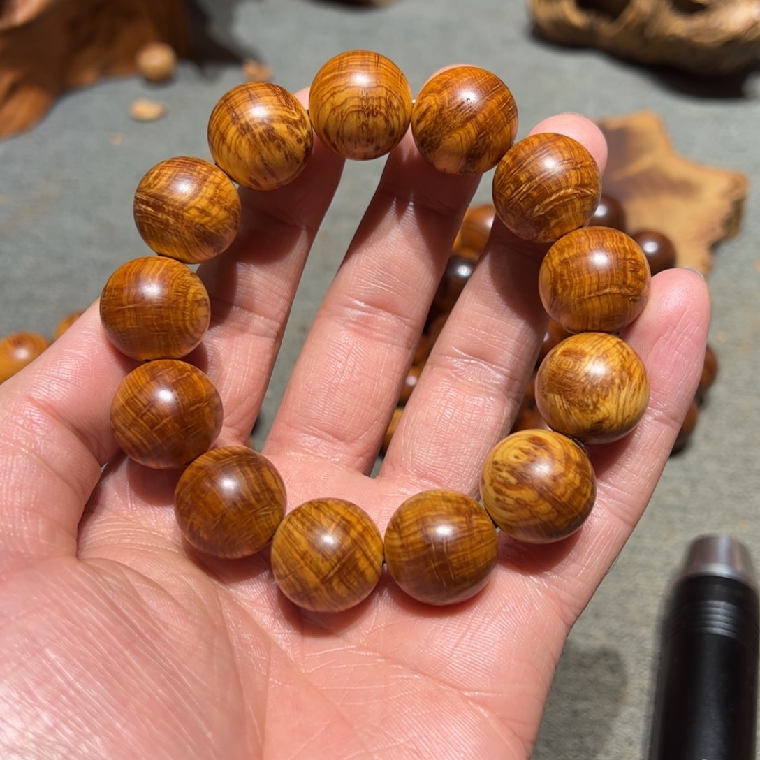 C***志柏木（崖柏）北太行陈化崖柏