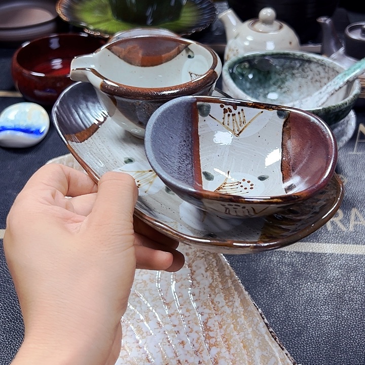 陶本店全场排满20包邮。徽瑕
