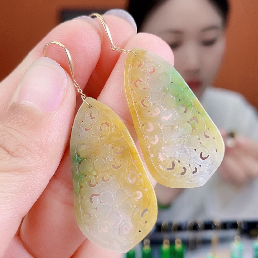 翡翠18K金镶嵌耳饰