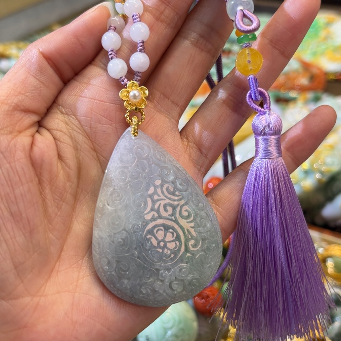 翡翠颈饰未镶嵌待编款