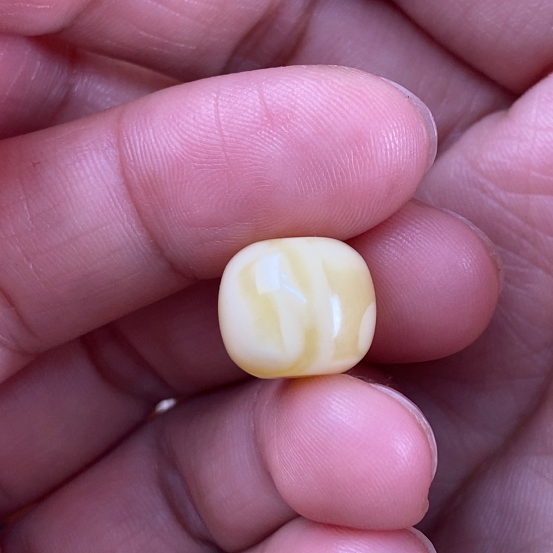 蜜蜡裸石未镶嵌?****蜜蜡11.7