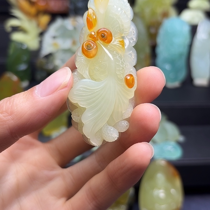 未镶嵌蛇纹石玉挂件杨****书