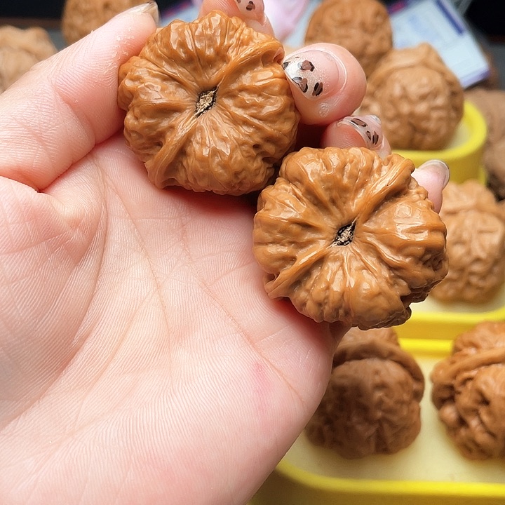 吊坠文玩核桃夜**鹰蛤蟆