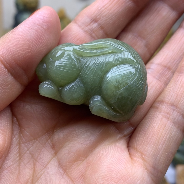 【闪购商品】透闪石质玉吊坠未镶嵌