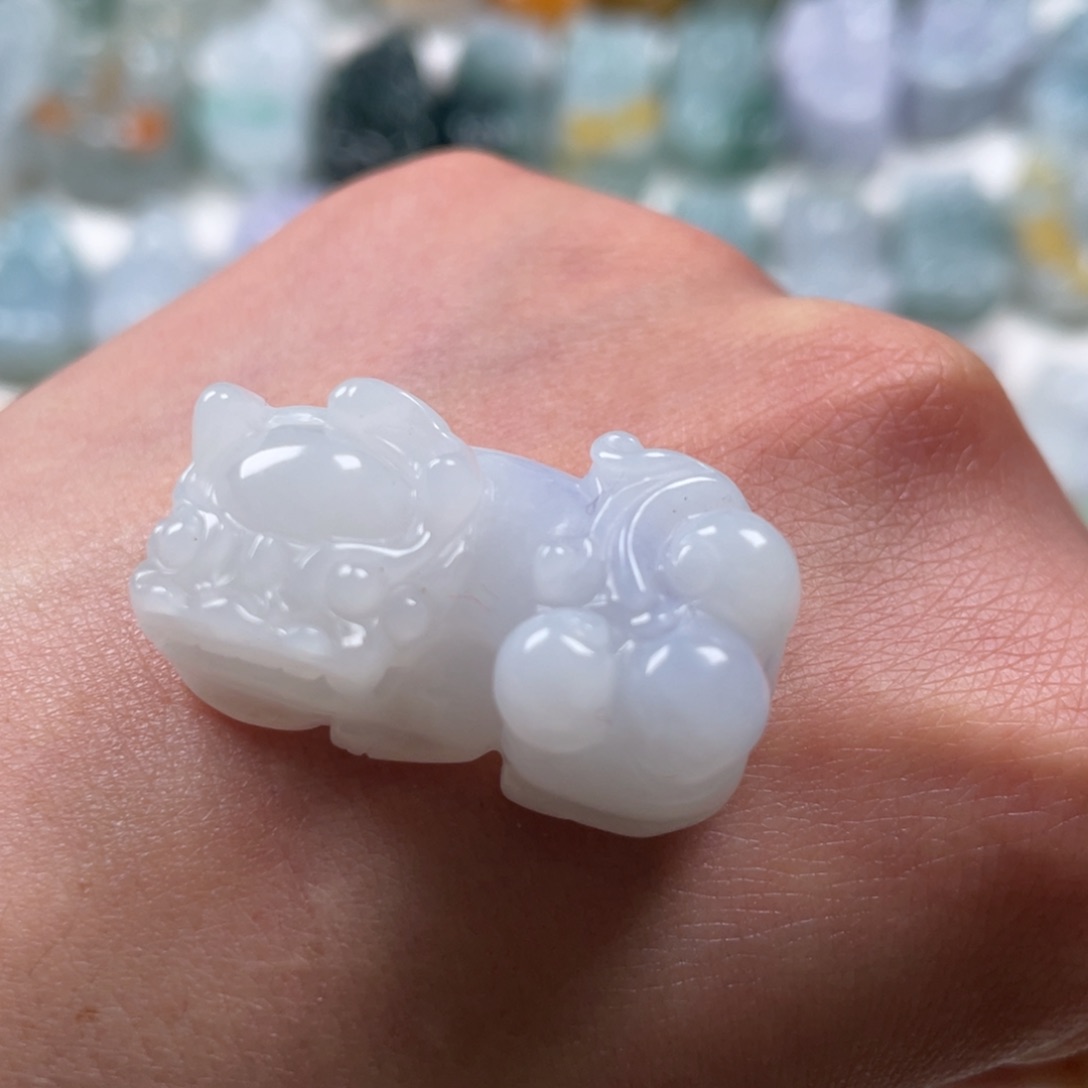 翡翠吊坠(赠链)未镶嵌