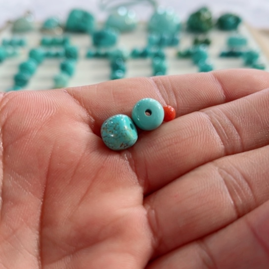 南红玛瑙未镶嵌珠宝奇石