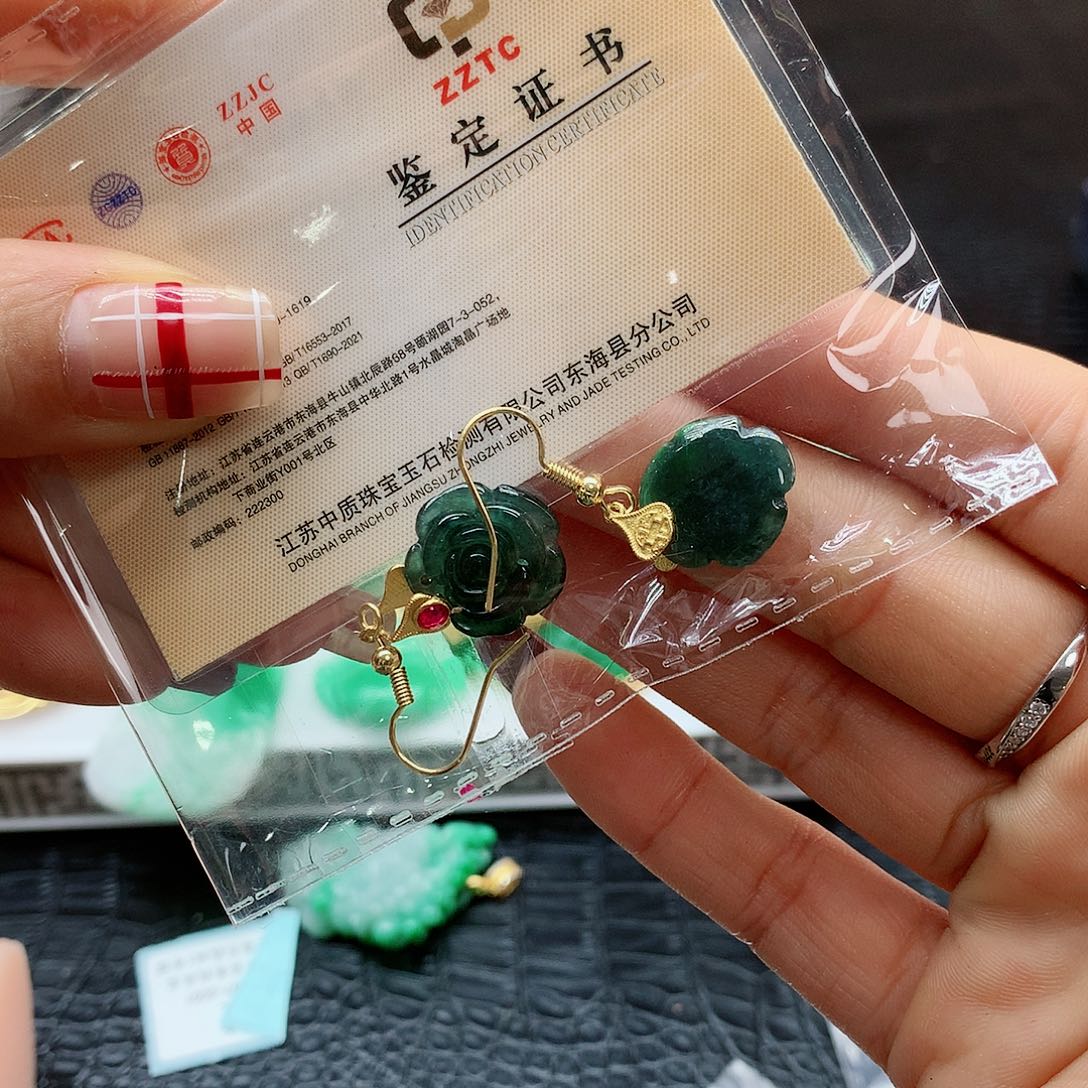 【闪购商品】翡翠耳饰未镶嵌，