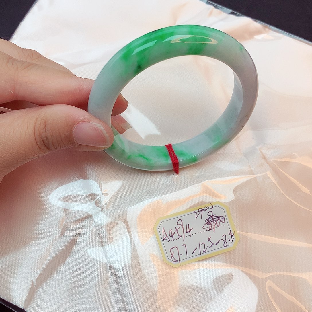 翡翠手镯未镶嵌天然缅甸翡翠A货