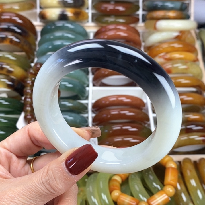 蛇纹石玉手镯未镶嵌58