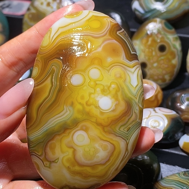 玛瑙/玉髓未镶嵌珠宝奇石49