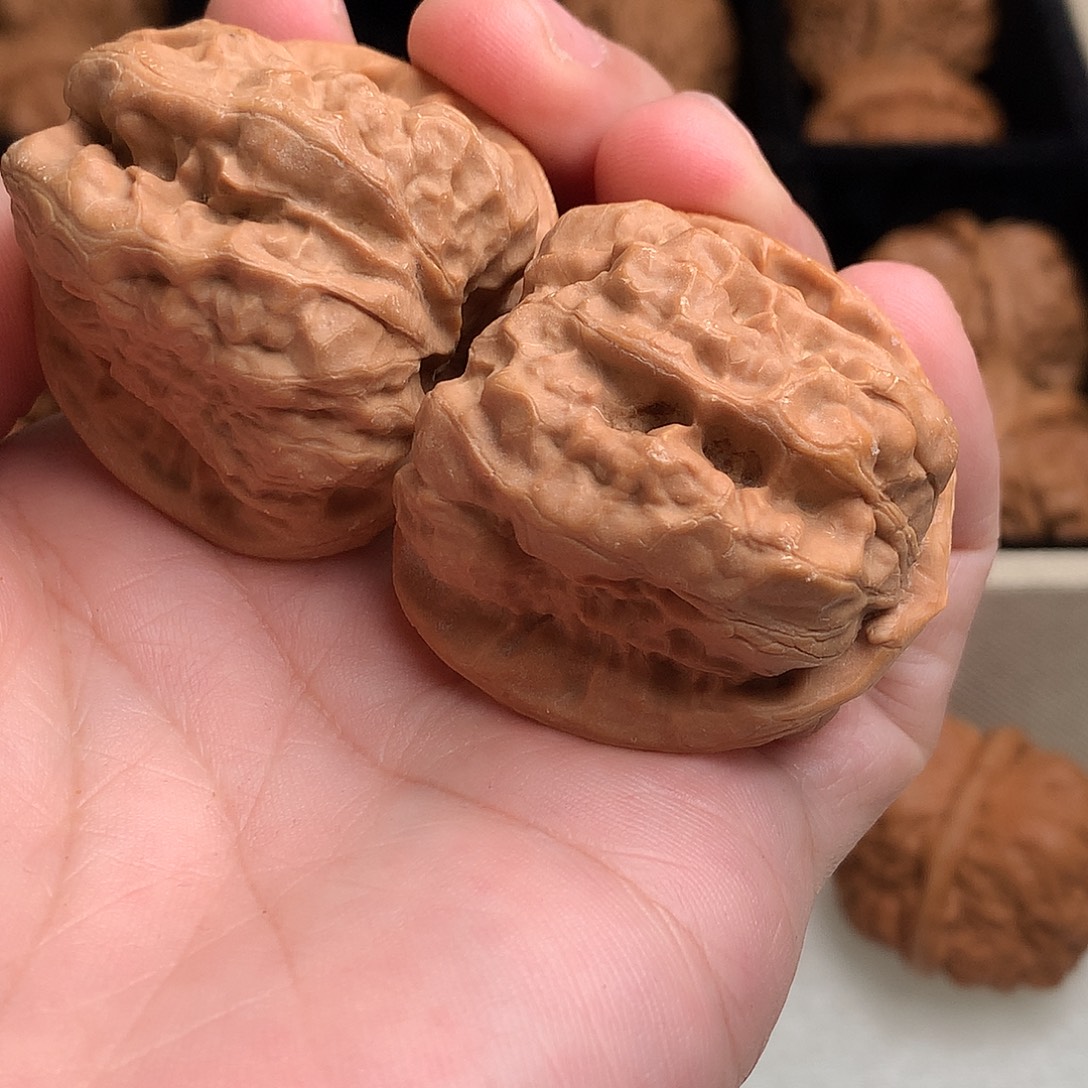 明***风吊坠文玩核桃蛤蟆头